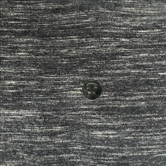 Lululemon Hi-Rise Dark Green Wunder Under Crops - Picture 3 of 6